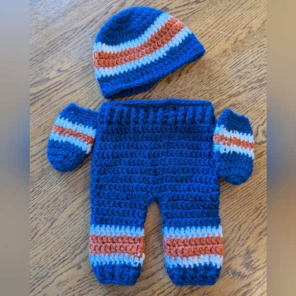 NHL hand-crocheted Oilers HOCKEY infant knit set. 0-3 Months - Picture 2 of 7